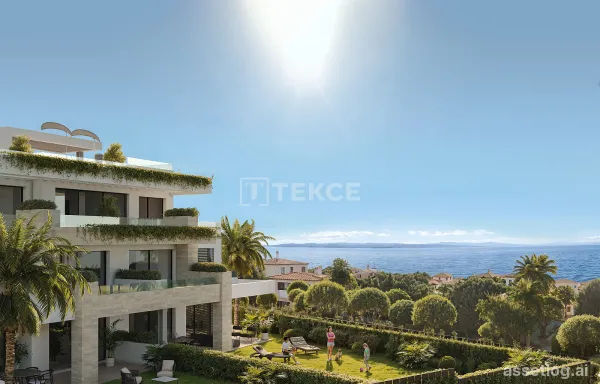 Seaview Apartments within a Beachside Complex in Estepona