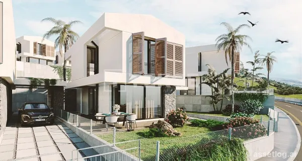 Villas with Sea Views in a Complex in North Cyprus Girne