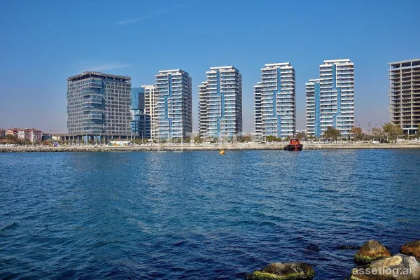 Real Estate in a Beachfront Project in Bakırköy İstanbul