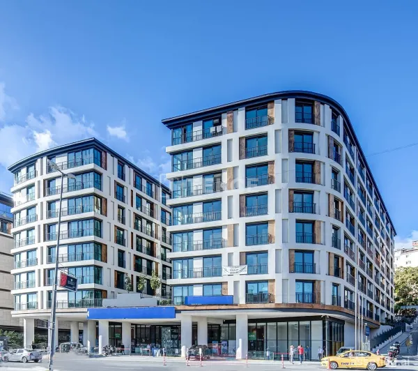 Properties in a Secured Complex with Pool in Beyoğlu İstanbul