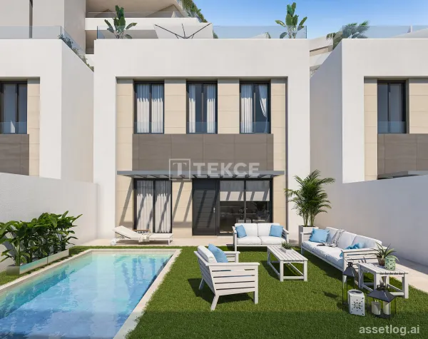 Detached Villas with Private Pools and Garages in Águilas