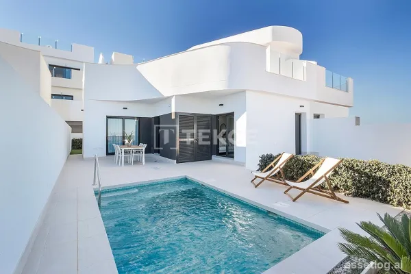Luxusní řadové villy v Torrevieje Costa Blanca