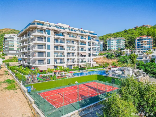 Sea-View Real Estate in Complex with Amenities in Kargıcak Alanya