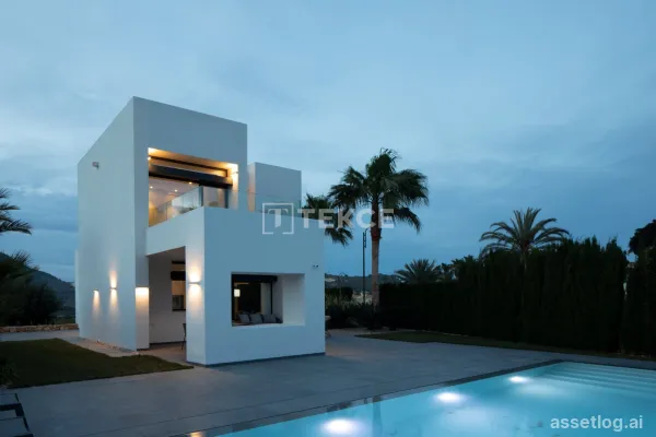 Sophisticated Villas with Cutting-Edge Architecture in La Manga Club