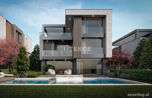 Villas in a Complex with Spacious Private Garden in Ankara, İncek