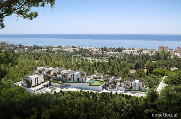 Semi-Detached Villas in Mijas with Private Gardens in Mijas