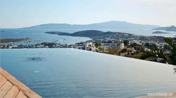 Detached Villas with Swimming Pools in Bodrum Center