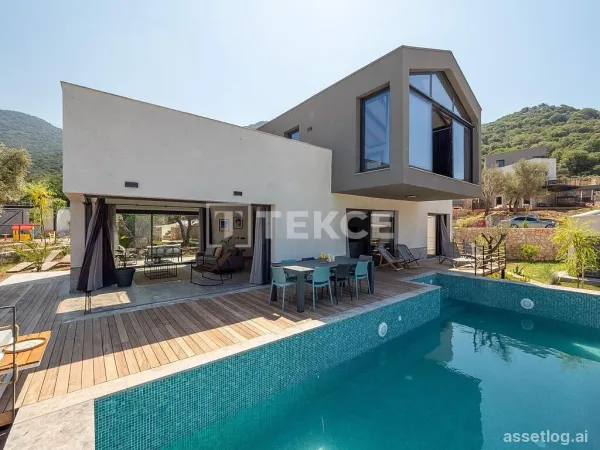 Villas in a Rewarded Project in Antalya Kaş