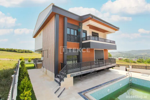 Detached Triplex Villa with Pool and Lift in Yalova Kadıköy