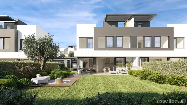 New Built Real Estate with Sea Views in Estepona
