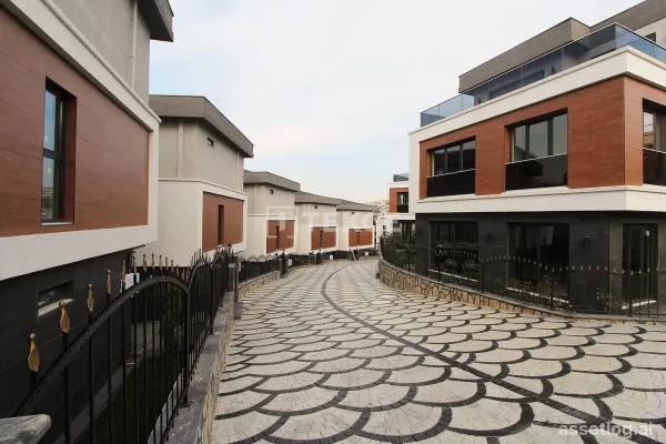 Spacious Villas in a Calm Area of Basaksehir Istanbul