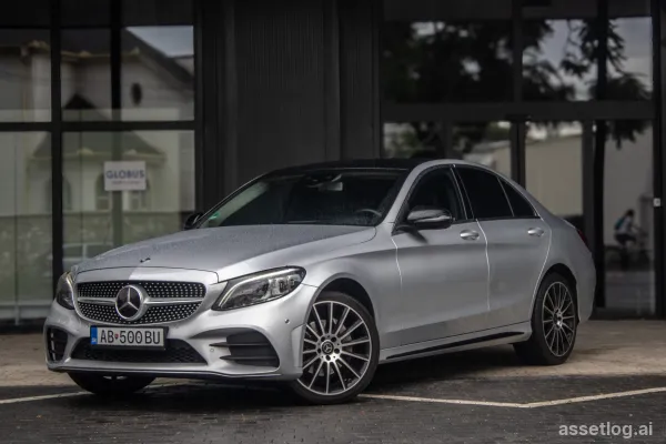Mercedes-Benz C Class Sedan 220d 4MATIC AMG Line 143kW AT/9 / INSTALLMENT PAYMENTS / TRADE-IN