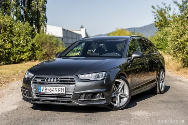Audi A4 Avant 2.0 TDI S-line Quattro 140kW 2016 AT/7 / AVAILABLE FOR INSTALLMENTS / TRADE-IN ACCEPTED