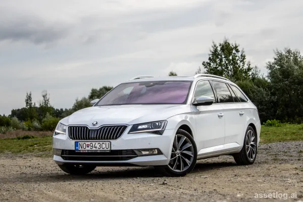 Škoda Superb Combi 3 2.0 TDI Premium Edition 4x4 140kW AT/7 / ON INSTALLMENTS / TRADE-IN