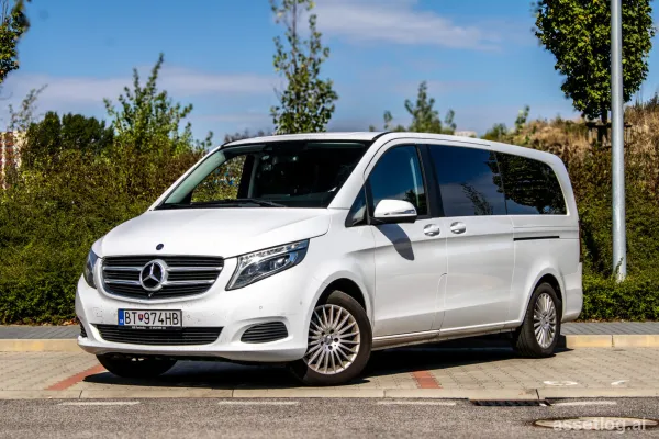 Mercedes-Benz V Class 250d 4MATIC Extra Long Avantgarde 140kW AT/7 - 7 Seater / FINANCING AVAILABLE / TRADE-IN ACCEPTED