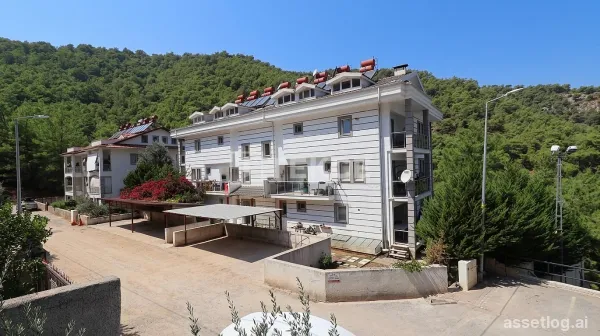 3-Zimmer-Duplex-Wohnung möbliert in Taşyaka, Fethiye, Türkei