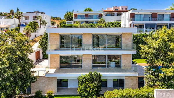 Freistehende Villa mit Meerblick und großzügigem Garten in Bodrum Bitez