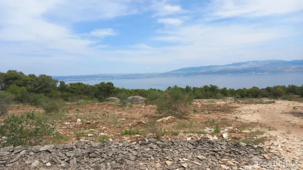 Brač, zemědělský pozemek na prodej