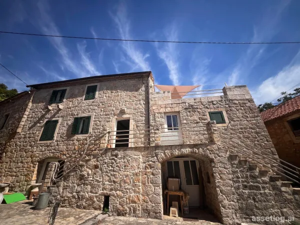 Hvar, altes Steinhaus zum Kauf