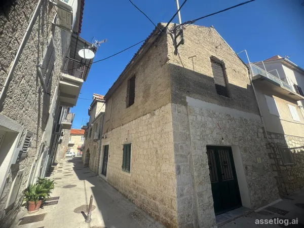 Kaštela, house for sale