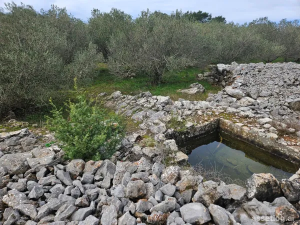 Hvar, zemědělský pozemek na prodej
