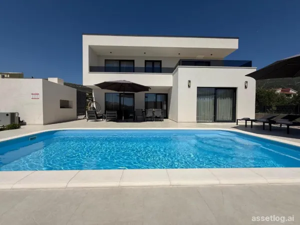 Kaštela, Villa zum Kauf