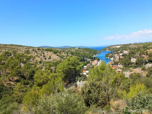Brač, zemědělský pozemek na prodej
