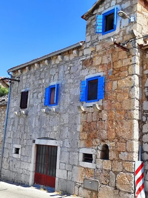 Brač, altes Steinhaus zum Kauf