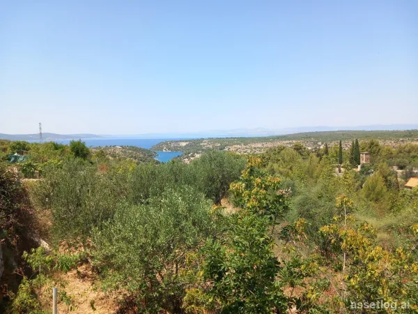 Brač, stavební pozemek na prodej