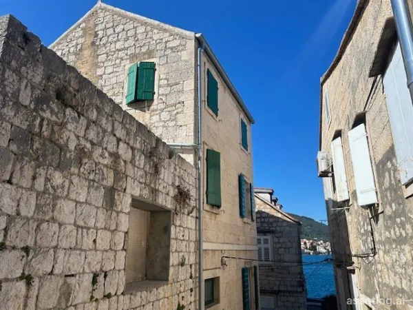 Vis, altes Steinhaus zum Kauf