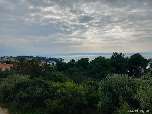 Brač, Baugrundstück zum Kauf