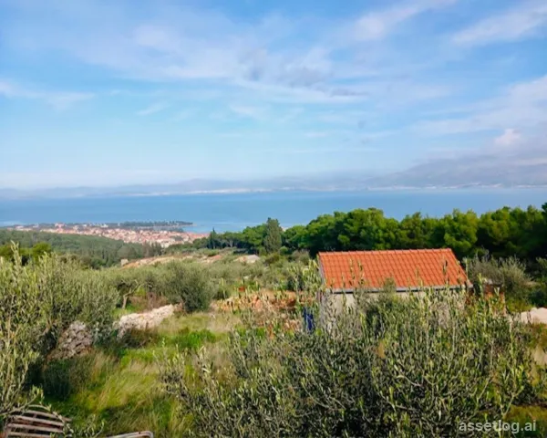 Brač, landwirtschaftliche Grundstücke zum Kauf