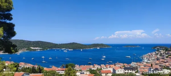 Vis, building land for sale