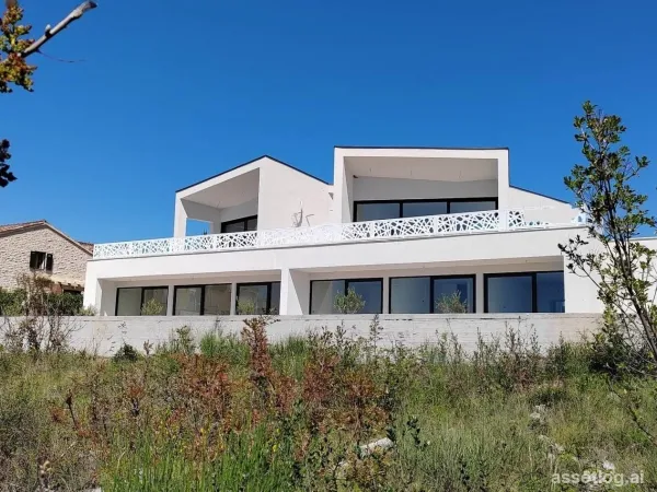 Šibenik, villa for sale