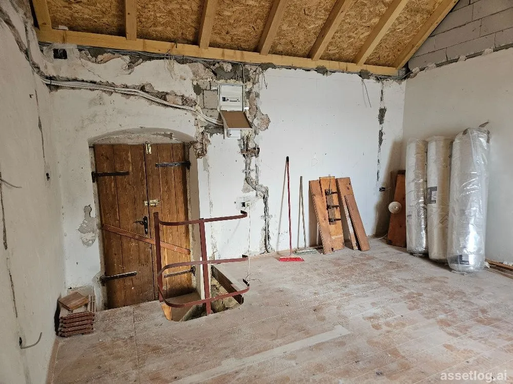 Asset photo 1