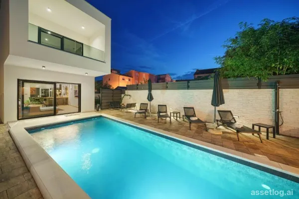 Šibenik, villa for sale