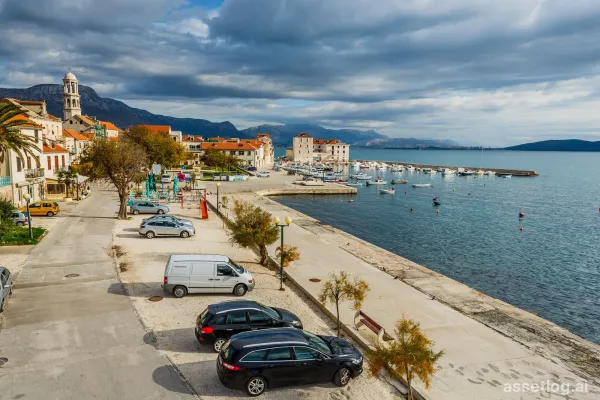 Kaštela, old stone house for sale