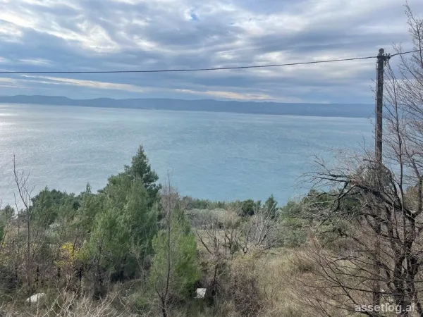 Omiš, Baugrundstück zum Kauf