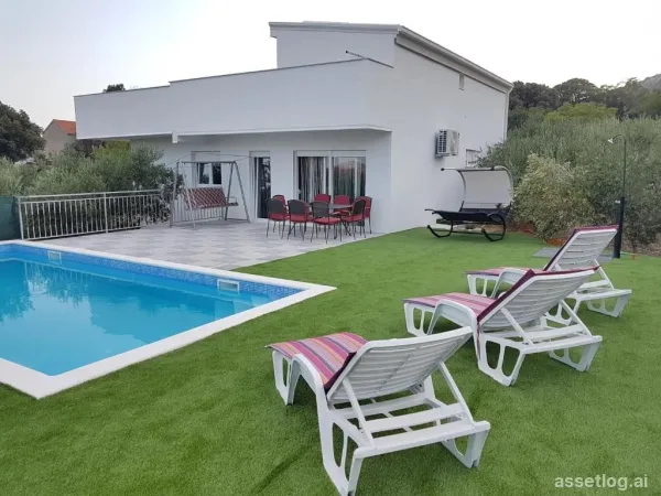 Kaštela, house for sale