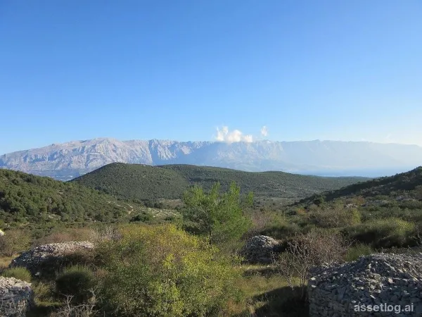 Brač, landwirtschaftliche Grundstücke zum Kauf