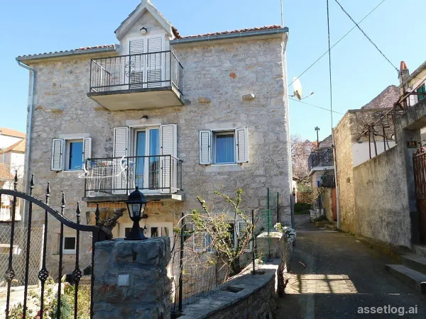 Brač, altes Steinhaus zum Kauf