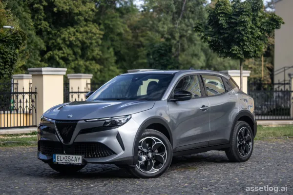 Alfa Romeo Junior 2025 BEV 115kW – Finanzierung möglich