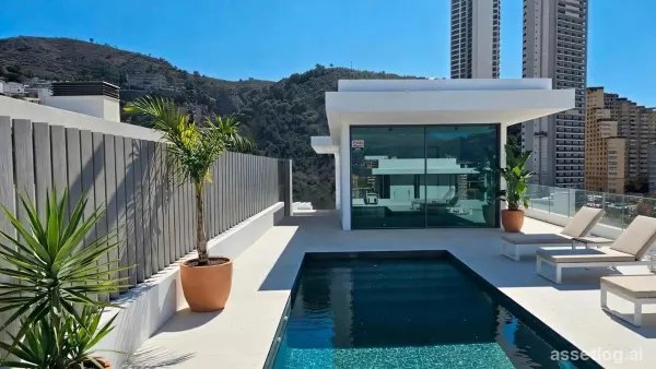 Luxusvilla mit 3 Schlafzimmern und 3 Badezimmern in Benidorm
