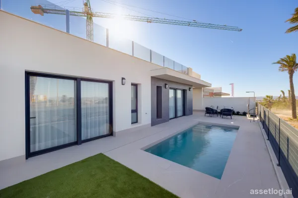 Luxusvilla mit 3 Schlafzimmern und 2 Badezimmern in Torrevieja