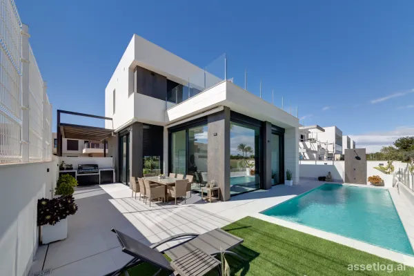Luxusvilla mit 3 Schlafzimmern und 2 Bädern in Pilar de la Horadada