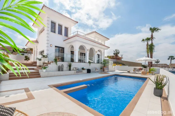 Villa mit 3 Schlafzimmern und 2 Badezimmern, Gemeinschaftspool in Ciudad Quesada