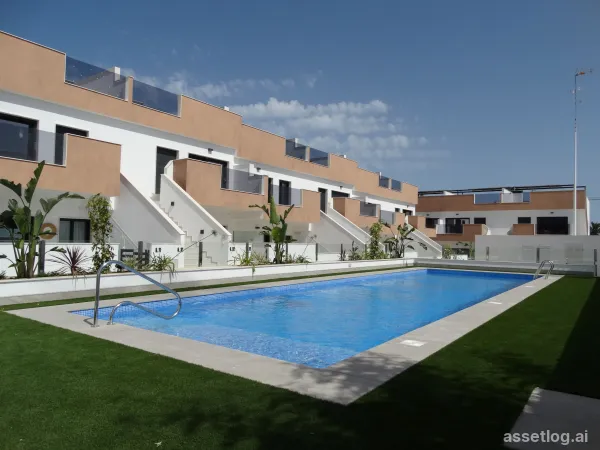 2-Zimmer-Bungalow mit Garten und Gemeinschaftspool in Pilar de la Horadada