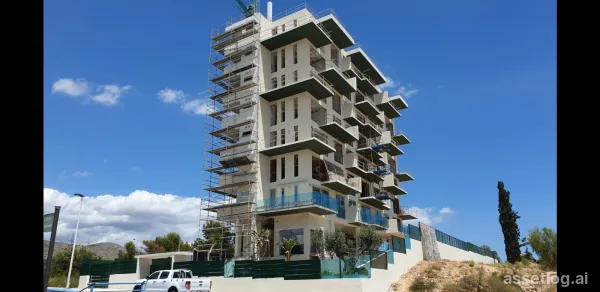 2-Zimmer-Wohnung mit 2 Bädern, Gemeinschaftspool und Tiefgarage in La Cala
