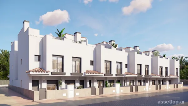 Terraced villa provided with 2 Bedrooms and 2 Bathrooms, communal swimming pool and
