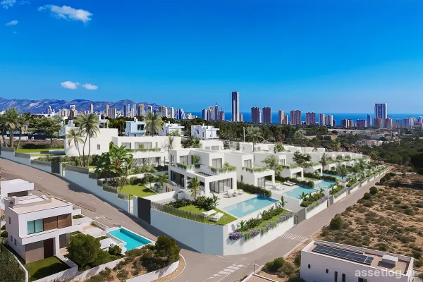 Semi-detached provided with 2 Bedrooms and 3 Bathrooms, no swimming pool and